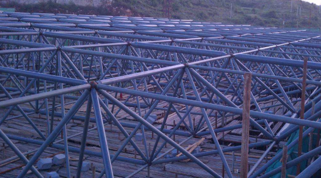 济南概述网架加工中对钢材的质量的过细恳求